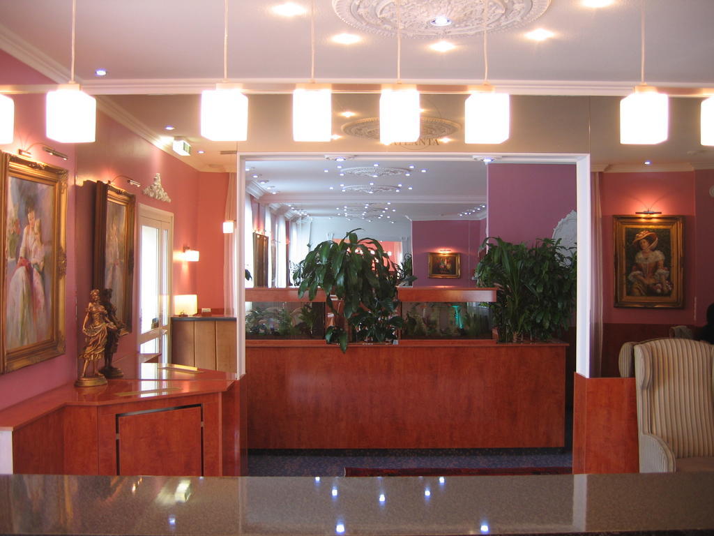 Atlanta Budget Darmstadt Extérieur photo
